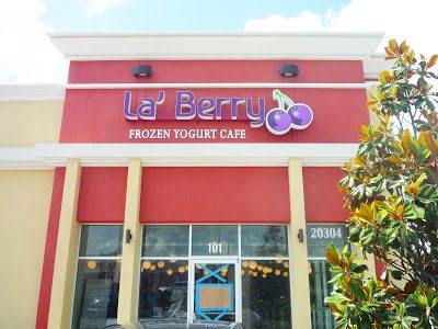 La Berry Frozen Yogurt Cafe